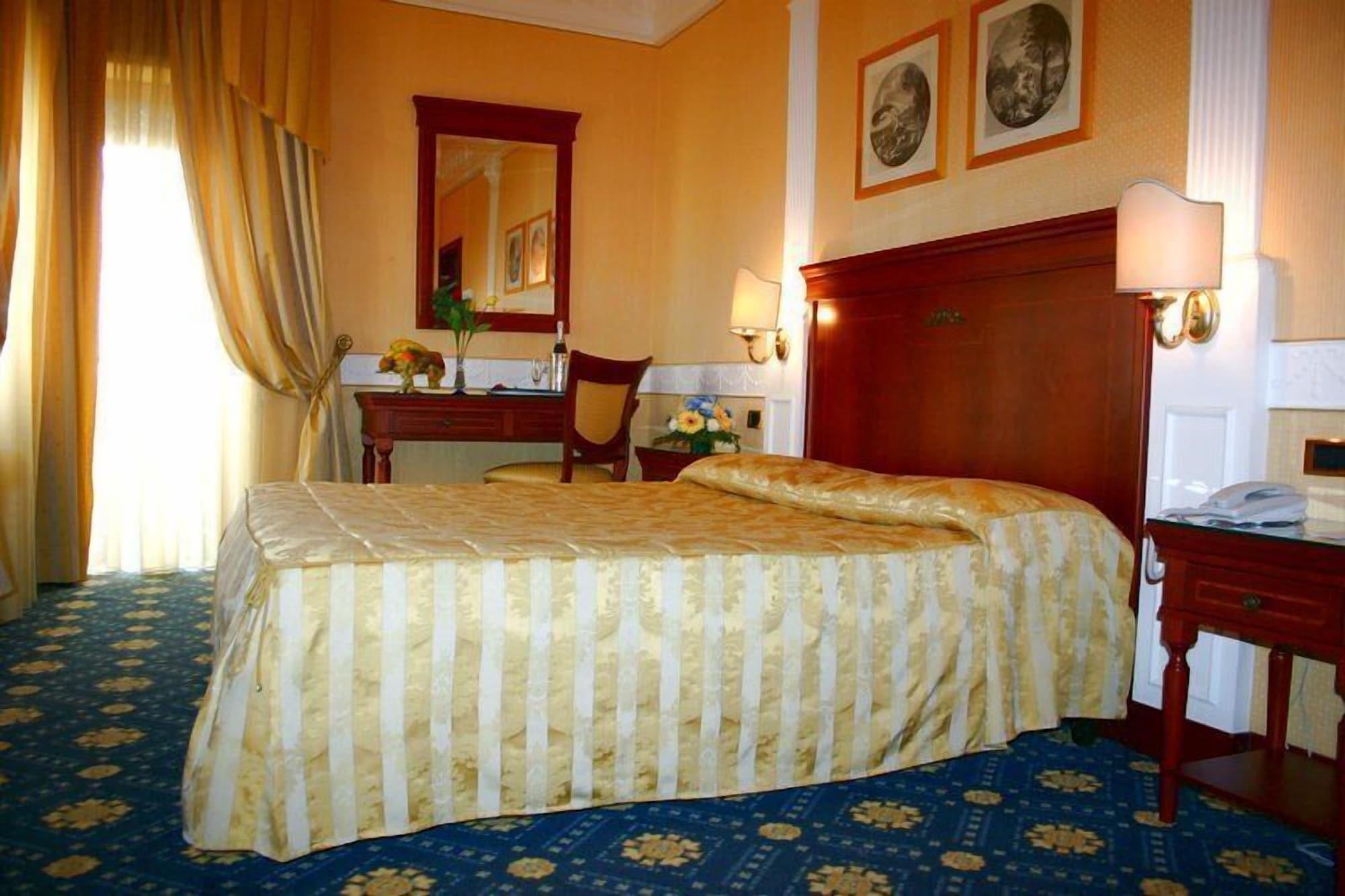 Grand Hotel Dei Cesari Anzio Exteriör bild
