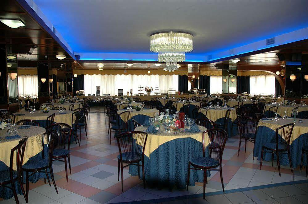 Grand Hotel Dei Cesari Anzio Exteriör bild