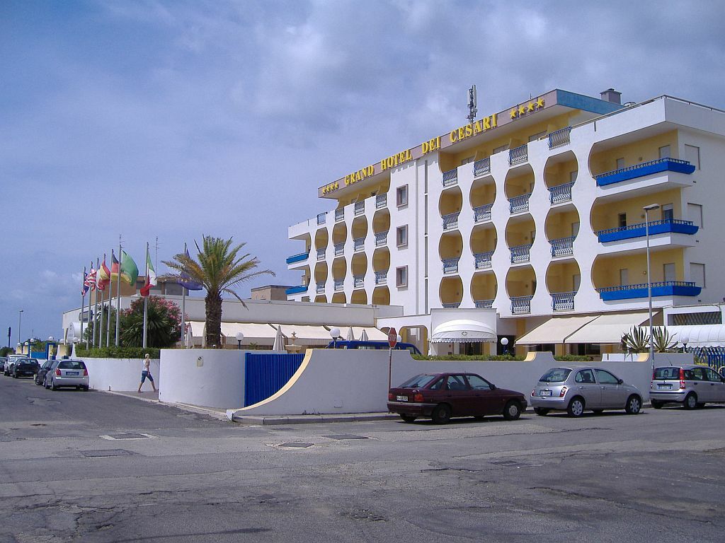 Grand Hotel Dei Cesari Anzio Exteriör bild